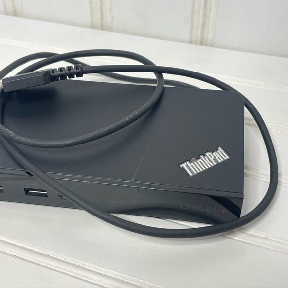 Lenovo ThinkPad OneLink + Dock DU9047S1 - Picture 4 of 7
